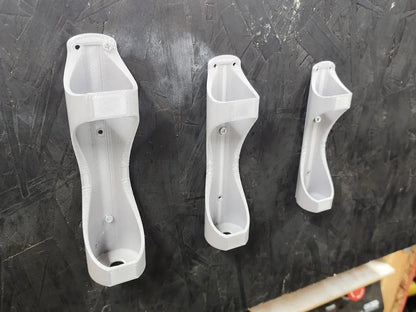 Fishing Pole Holder Wall Mount Any Size – Angelrutenhalter Wandmontage Rutenständer Fischerzubehör Angelzubehör by HC3D Produktbild