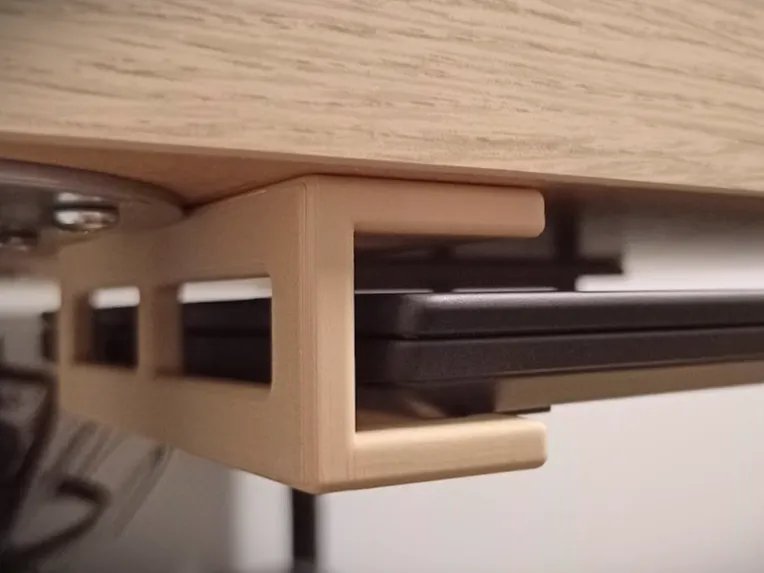 Under Desk Laptop Holders – Laptopständer Tischhalter Laptopablage Schreibtischhalterung Untertischhalter by HC3D Produktbild