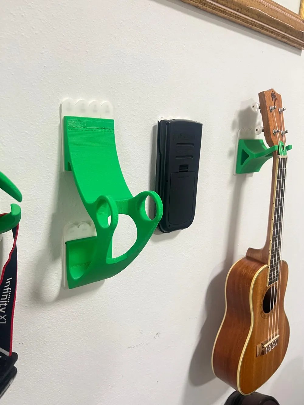 Violin Wall Mount Mk1 – Geigenhalter Wandhalterung Geigenaufhängung Musikständer Instrumentenhalter by HC3D Produktbild